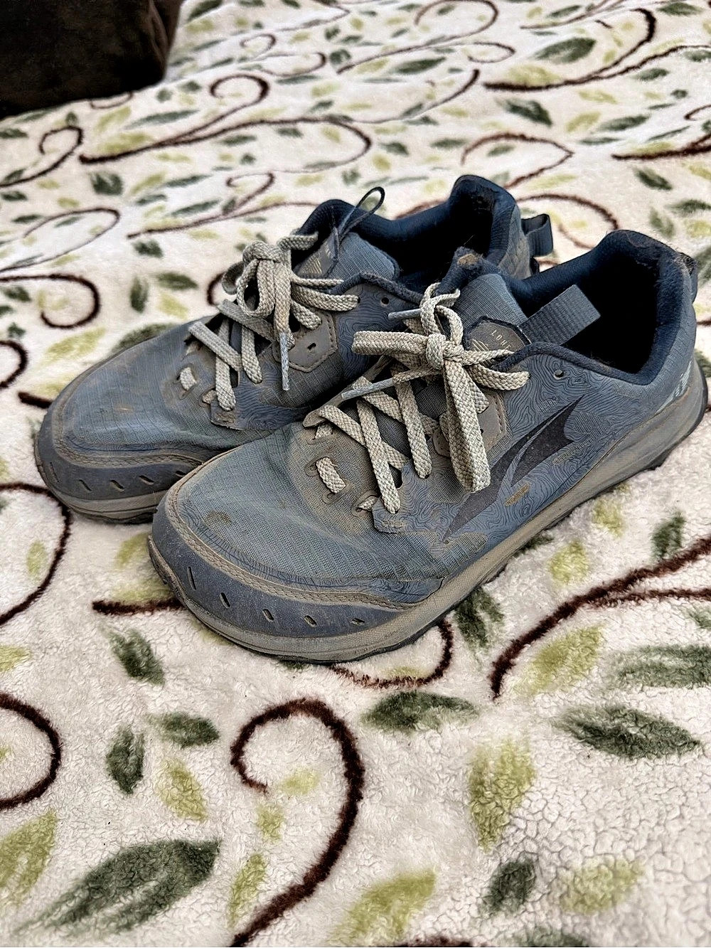 Altra Lone Peak Blue Athletic Shoes 7.5